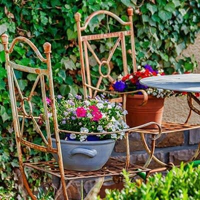 DIY Decorations for Small Gardens