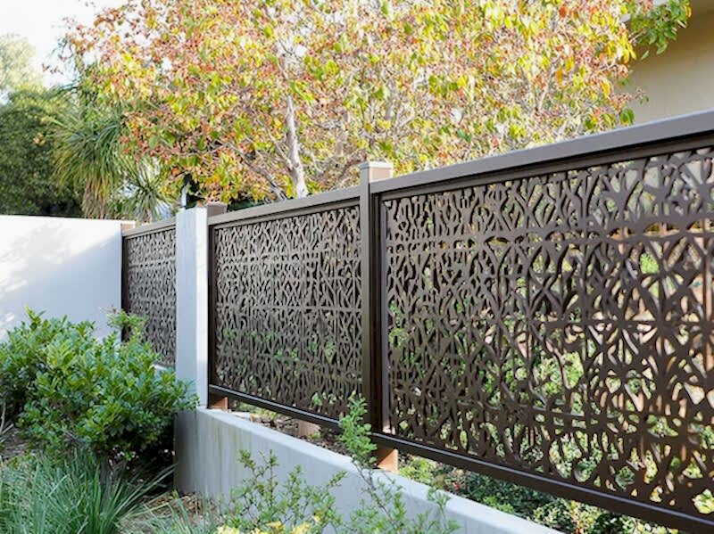 this safety barrier fencing is ideal as a safety fence for garden, pool safety fence or garden safety fence to help increase fence safety