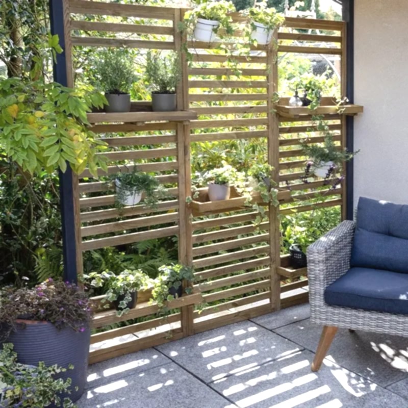 living walls are one of our garden trellis ideas