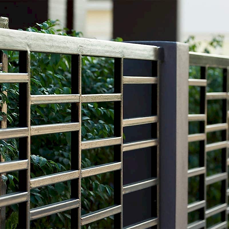 metal fencing is one of our contemporary fencing ideas