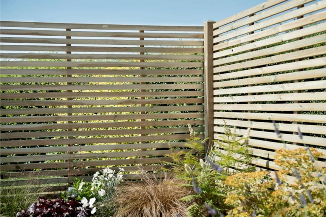 this image shows one of our decorative garden fence ideas from our list of decorative fencing ideas including outdoor fence decoration and decorative fence trellis 