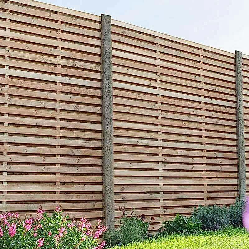 this image can be described using our list of garden fencing terms, garden fencing words, garden fencing vocabulary and garden fencing jargon 